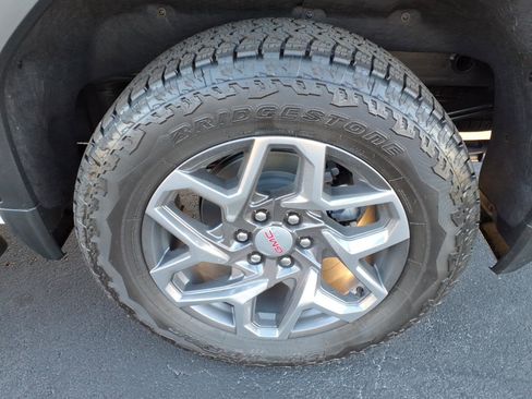 New 2026 GMC Sierra 1500 SLT w/ SLT Premium Plus Package image 4