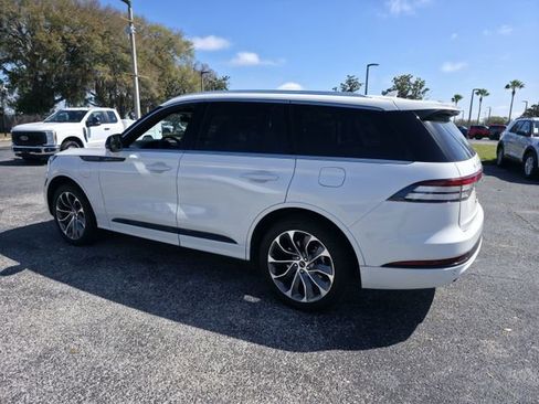 Used 2023 Lincoln Aviator Grand Touring image 7