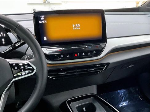 Used 2023 Volkswagen ID.4 Pro S image 9