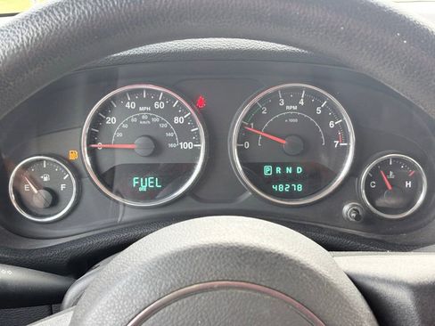 Used 2014 Jeep Wrangler Sport AWD/4WD image 8