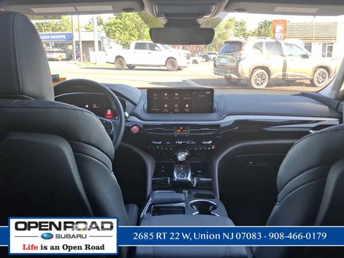 Used 2024 Acura MDX SH-AWD image 11