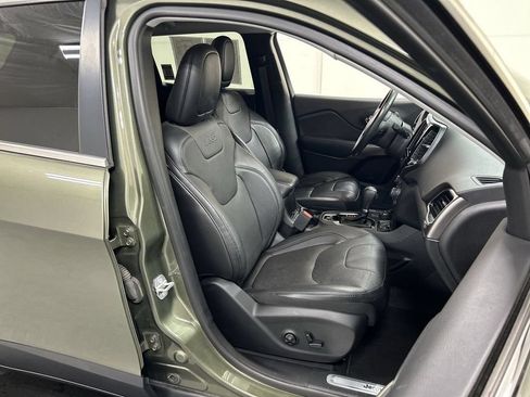 Used 2019 Jeep Cherokee Limited AWD/4WD image 22