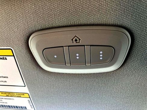 Used 2023 Jeep Cherokee Altitude Lux image 40