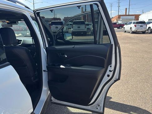 Used 2021 Honda Passport Elite image 14