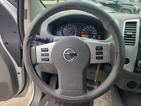 Used 2017 Nissan Frontier SV w/ SV Value Truck Package RWD image 20