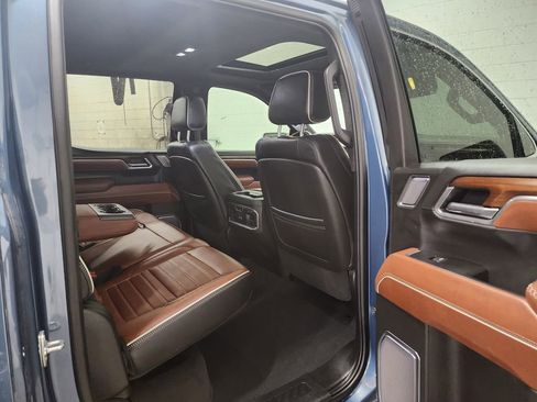 Used 2025 GMC Sierra 1500 Denali Ultimate image 37