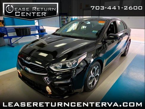 Used 2021 Kia Forte LXS FWD image 1