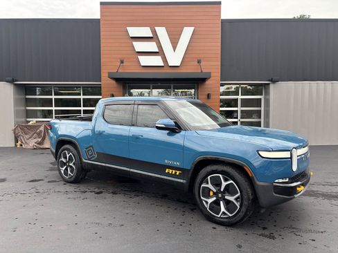 Used 2022 Rivian R1T Adventure AWD/4WD image 1