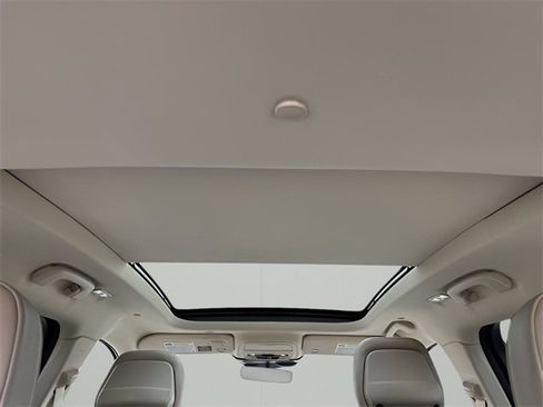 Used 2020 Lincoln Corsair Reserve w/ Equipment Group 201A image 12