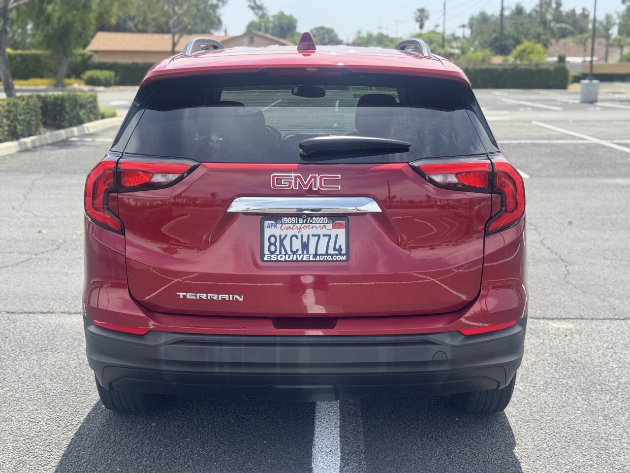 Used 2019 GMC Terrain SLE w/ Driver Convenience Package FWD image 5