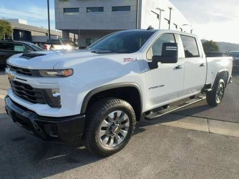 New 2026 Chevrolet Silverado 2500 Custom w/ Custom Value Package image 4