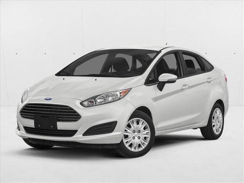 Used 2015 Ford Fiesta SE FWD image 1