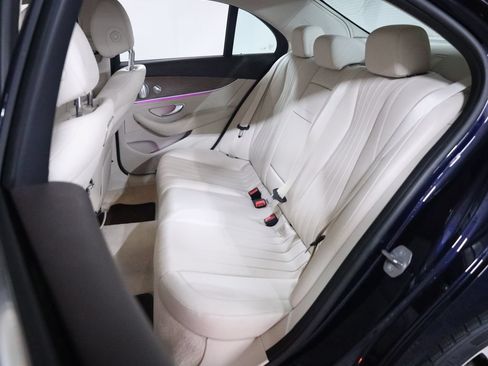 Certified 2018 Mercedes-Benz E 400 4MATIC Sedan image 50