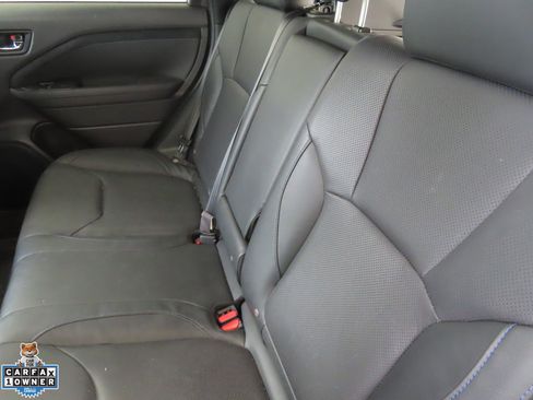 Used 2025 Subaru Forester Limited AWD/4WD image 23