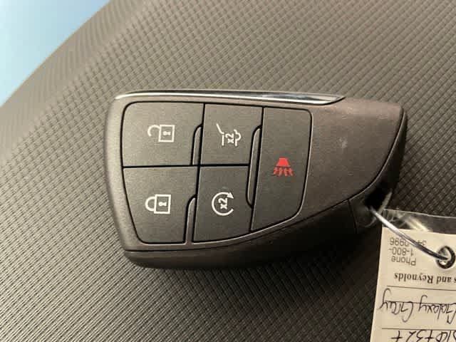 New 2026 Chevrolet Equinox EV LT AWD/4WD image 19