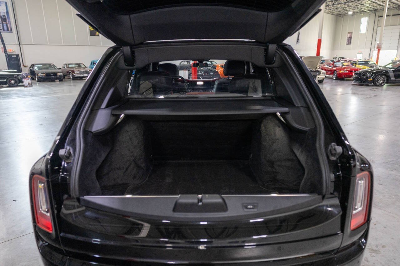 Used 2020 Rolls-Royce Cullinan AWD/4WD image 37
