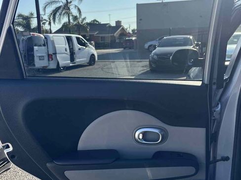 Used 2014 Kia Soul + w/ Eco Package FWD image 9
