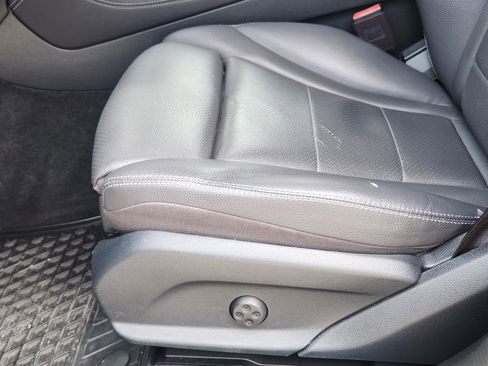 Used 2020 Mercedes-Benz GLC 300 4MATIC image 16