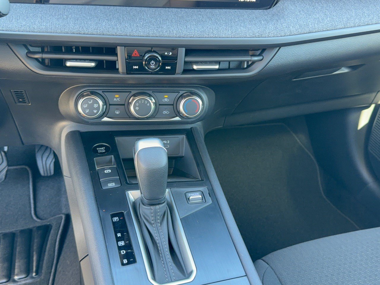 New 2027 Nissan Kicks S FWD image 21