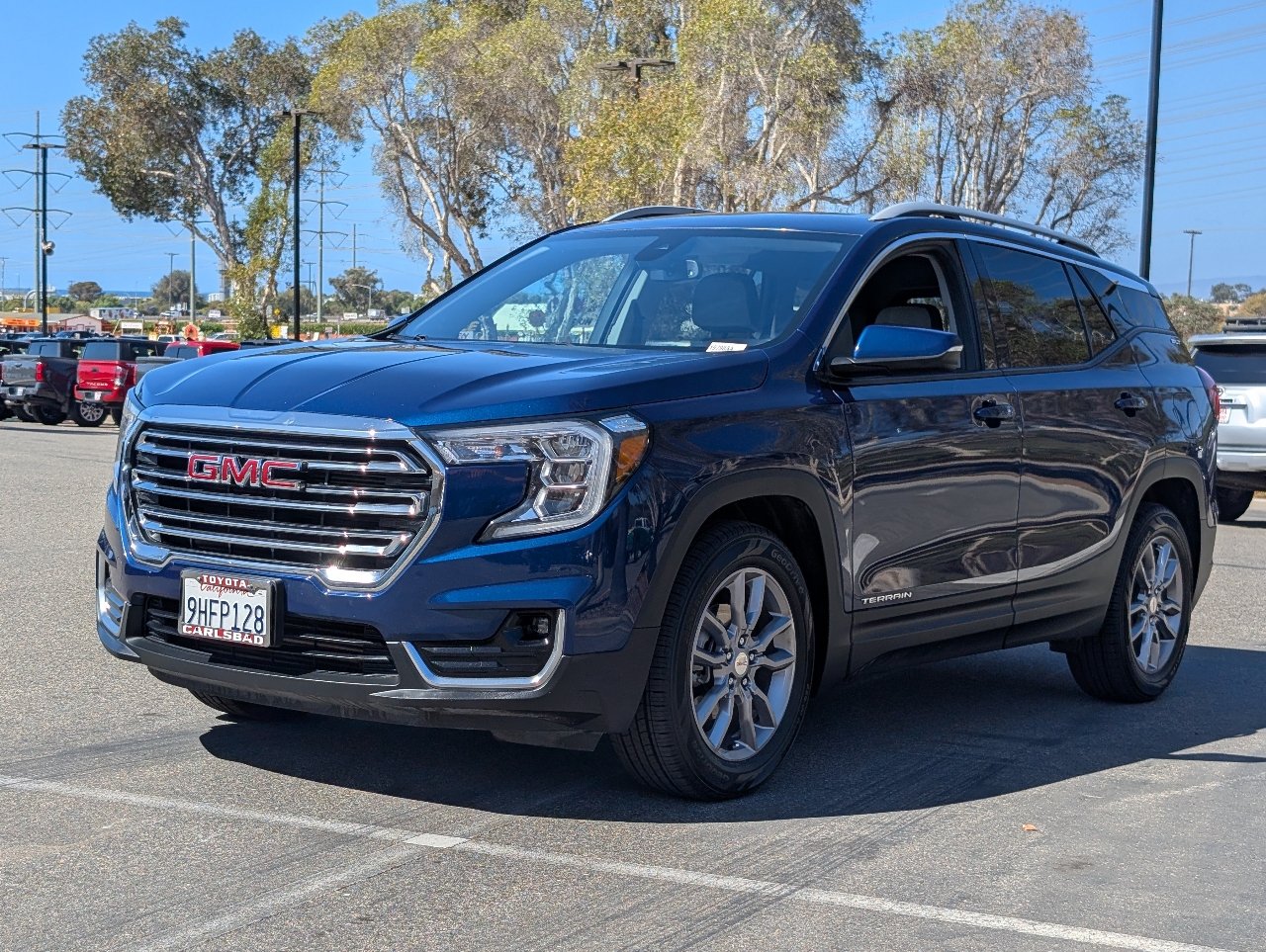Used 2022 GMC Terrain SLT FWD image 11