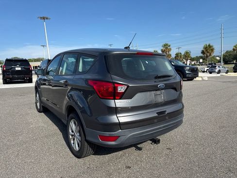 Used 2019 Ford Escape S FWD image 3