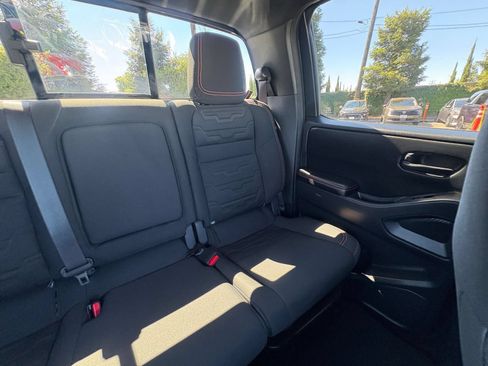Used 2026 Nissan Frontier PRO-4X AWD/4WD image 32