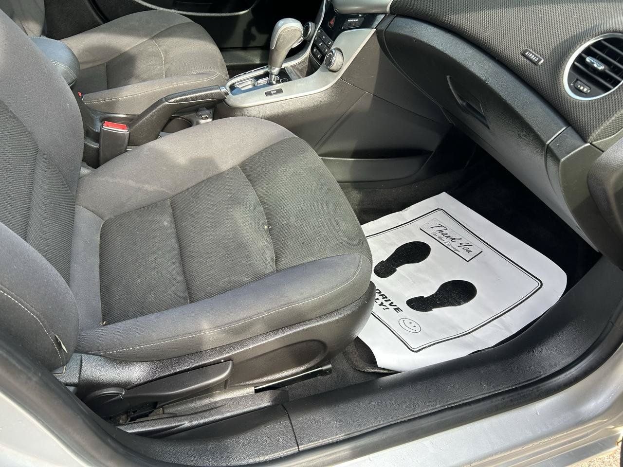 Used 2016 Chevrolet Cruze LT FWD image 13