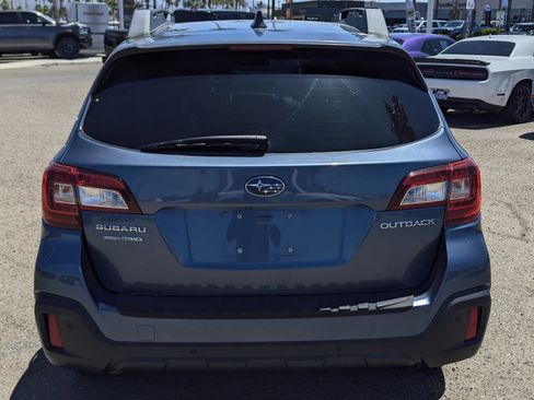 Used 2018 Subaru Outback 2.5i Limited AWD/4WD image 3