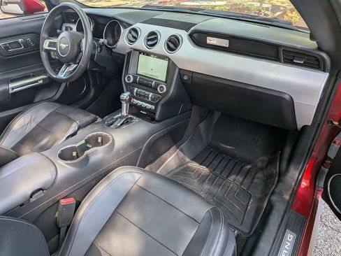 Used 2017 Ford Mustang Premium RWD image 34