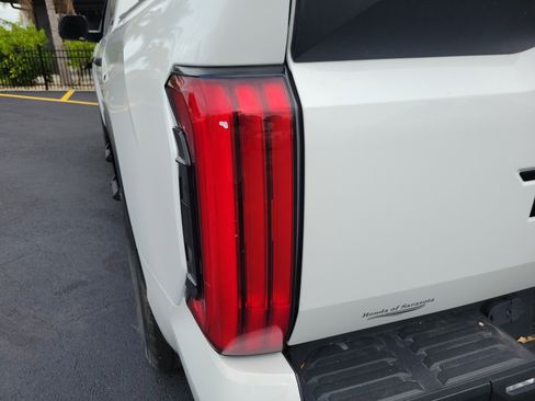 Used 2022 Toyota Tundra SR5 image 11