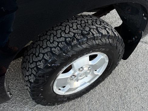 Used 2010 Toyota Tundra 4x4 Double Cab image 34