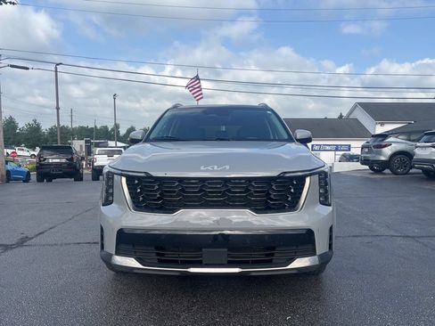 Used 2024 Kia Sorento S w/ Panoramic Sunroof Package AWD/4WD image 6