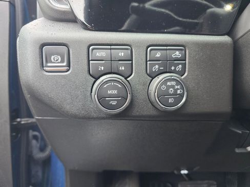 Used 2025 Chevrolet Silverado 2500 LT w/ Trail Boss Package image 19