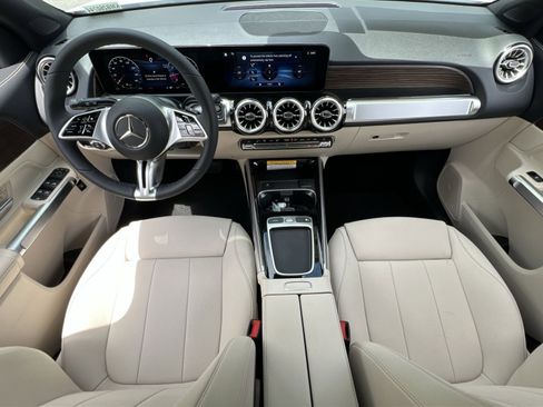 New 2026 Mercedes-Benz GLB 250 4MATIC image 28