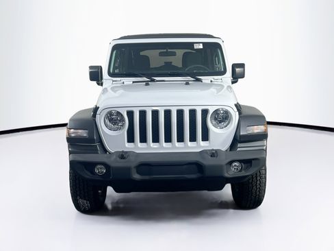 Used 2023 Jeep Wrangler Sport S image 2