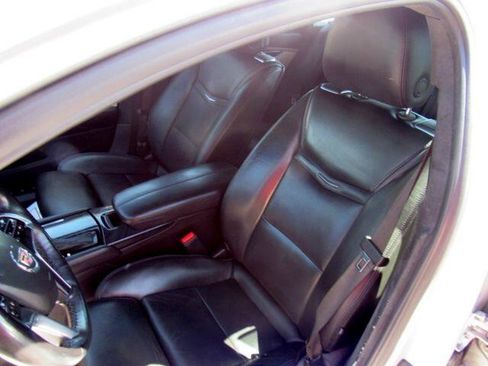 Used 2014 Cadillac XTS Platinum image 11