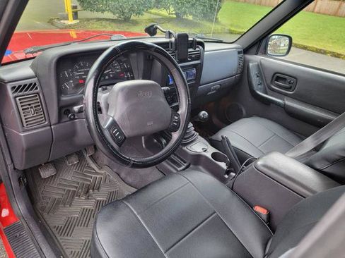 Used 1999 Jeep Cherokee Sport image 13