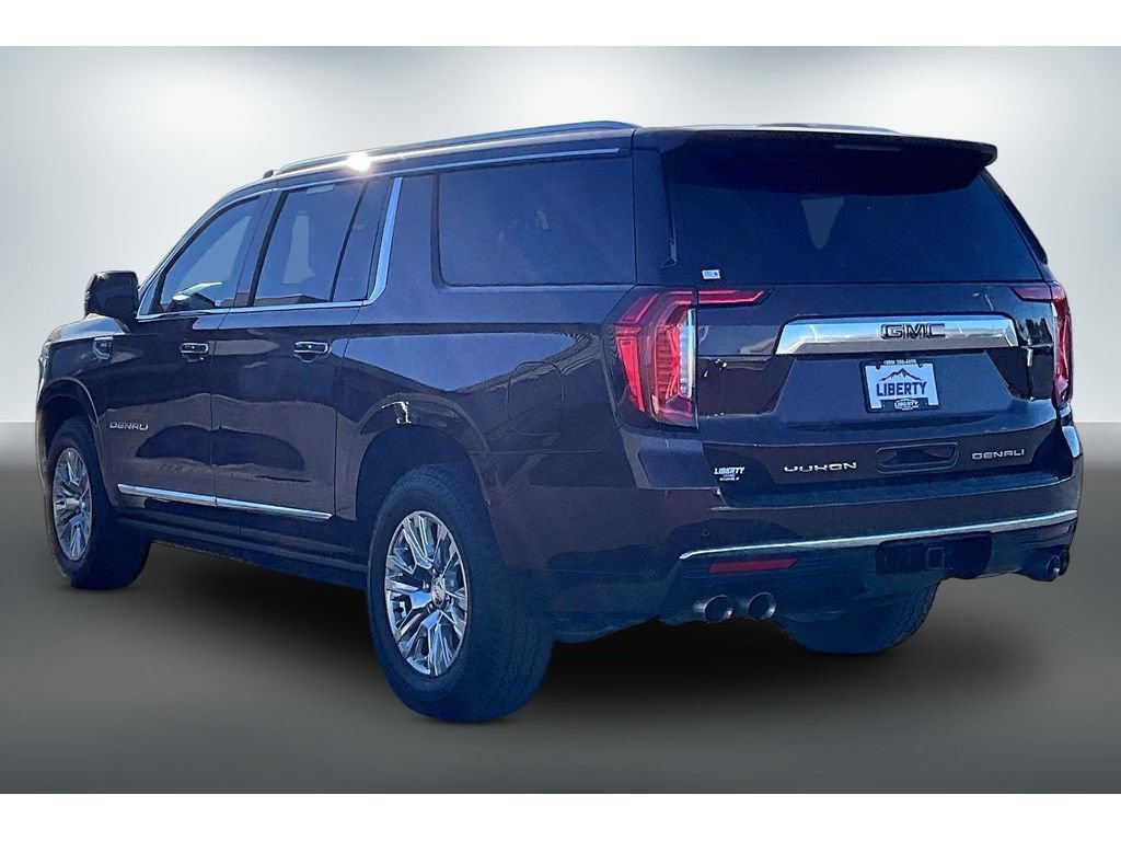 Used 2022 GMC Yukon XL Denali AWD/4WD image 4