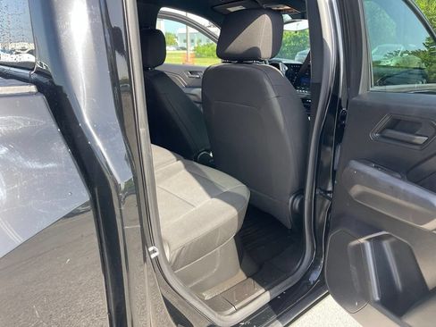 Used 2023 Chevrolet Colorado W/T RWD image 17