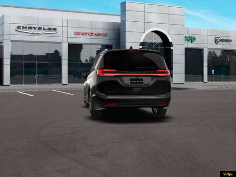 New 2026 Chrysler Pacifica Limited image 13