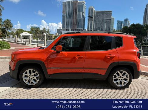 Used 2015 Jeep Renegade Latitude image 9