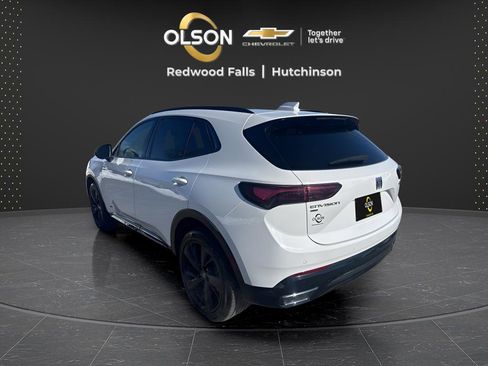 Used 2025 Buick Envision Sport Touring image 3