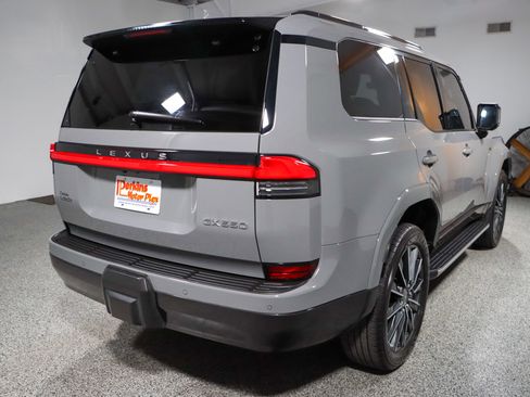 Used 2024 Lexus GX 550 w/ Accessory Package (Z1) AWD/4WD image 7