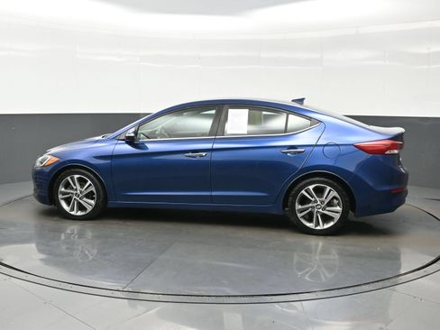 Used 2017 Hyundai Elantra Limited FWD image 3