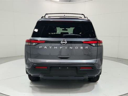New 2025 Nissan Pathfinder SV image 7