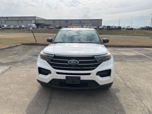 Certified 2020 Ford Explorer XLT image 4
