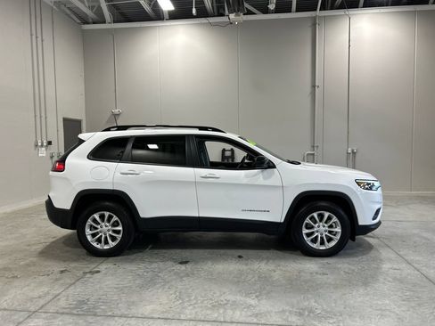Used 2022 Jeep Cherokee Latitude Lux AWD/4WD image 5