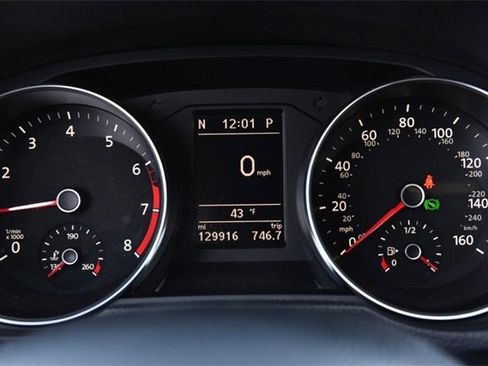 Used 2017 Volkswagen Passat 1.8T SE image 12