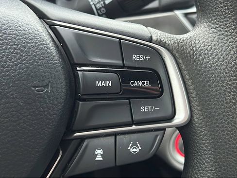 Used 2019 Honda Accord LX image 19