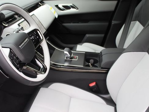 New 2026 Land Rover Range Rover Velar Dynamic SE AWD/4WD image 18